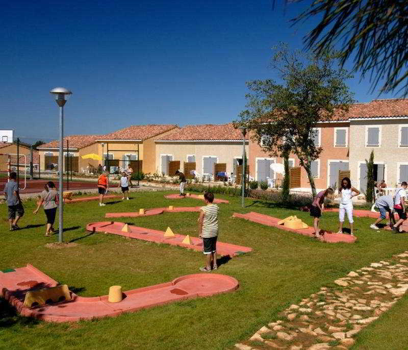 Residence Odalys Le Mas Des Vignes Calvisson Exterior photo