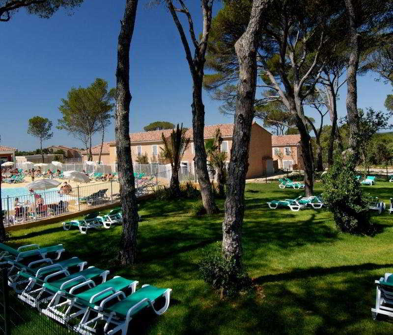 Residence Odalys Le Mas Des Vignes Calvisson Exterior photo